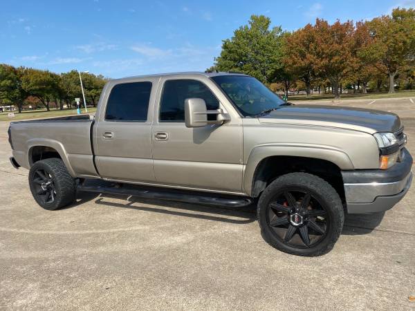 2004 CHEVY 2500 HD DURAMAX 4x4 MIGHT TRADE - cars & trucks - by... for sale in Rockwall, TX – photo 2