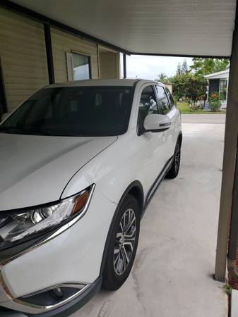 2016 Mitsubishi Outlander SE Great Condition - - by for sale in Lake Worth, FL – photo 5