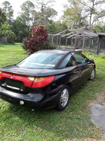 2002 Saturn SC1 5 speed - cars & trucks - by owner - vehicle... for sale in Lake Worth, FL – photo 4