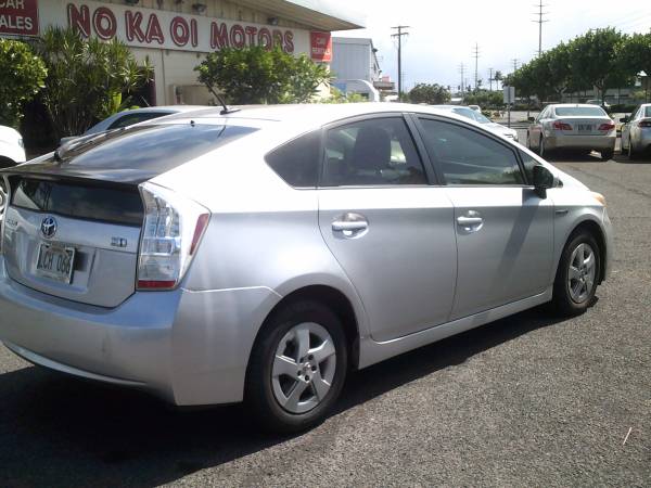 2011 Toyota Prius - cars & trucks - by dealer - vehicle automotive... for sale in Kahului, HI – photo 4
