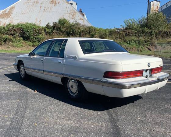 1992 Buick Roadmaster - cars & trucks - by owner - vehicle... for sale in Kennett, MO – photo 3
