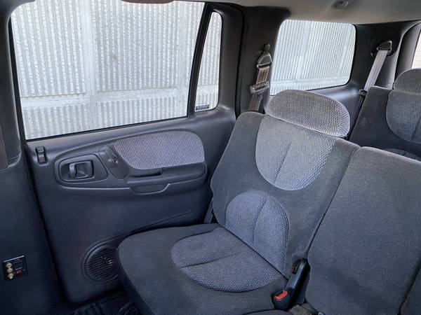 2000 Dodge Durango SLT. 3RD ROAD SITTER! FINANCING AVAILABLE - cars... for sale in Arleta, CA – photo 19