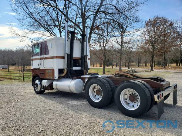 1982 Peterbilt 362 - cars & trucks - by owner - vehicle automotive... for sale in Pomona, MO – photo 8