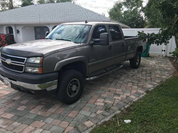 2006 3500hd duramax 4x4 - cars & trucks - by owner - vehicle... for sale in Naples, FL – photo 2