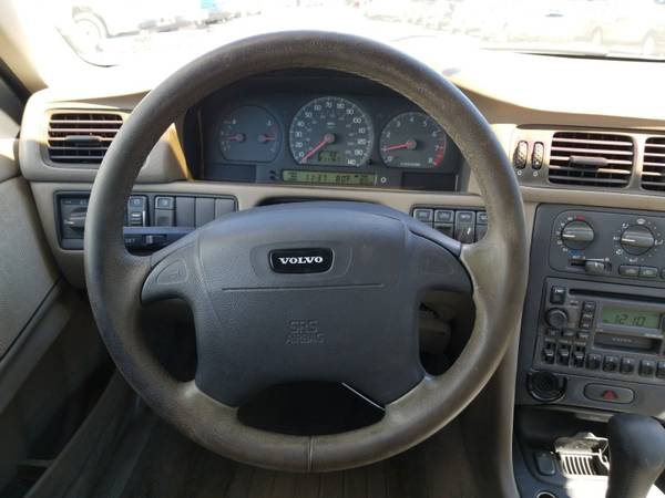 2000 VOLVO V 70 PA INSPECTED TILL JULY 2021 CHEAP COMMUTER AS IS... for sale in Allentown, PA – photo 7