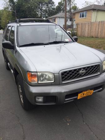 2001 Nissan Pathfinder for sale in Huntington Station, NY – photo 2