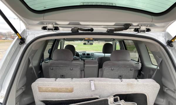 2009 Toyota Highlander 4wd CLEAN! 1 OWNER! - - by for sale in Des Moines, IA – photo 8