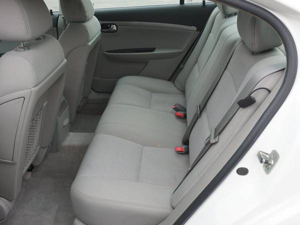 2008 Saturn Aura XE - - by dealer - vehicle automotive for sale in Indianapolis, IN – photo 19