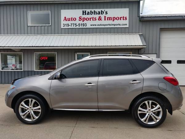NEW TIRES & BRAKES! 2 OWNER! 2010 NISSAN MURANO LE AWD - cars &... for sale in Cedar Rapids, IA – photo 2