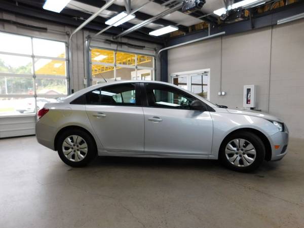 2014 Chevrolet Cruze LS - - by dealer - vehicle for sale in Airport Motor Mile (Alcoa), TN – photo 7