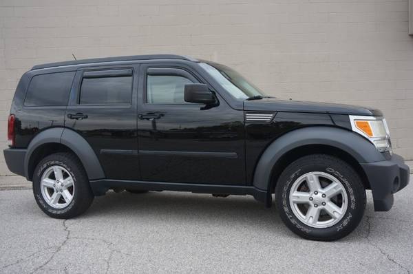 2007 Dodge Nitro SXT 4WD - - by dealer - vehicle for sale in New haven, IN – photo 2