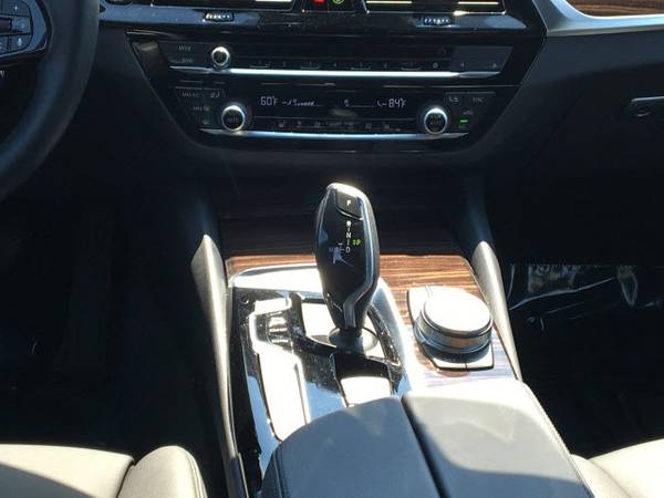 2020 BMW 5 Series 530i xDrive sedan Bluestone Metallic - cars & for sale in Springfield, IL – photo 6