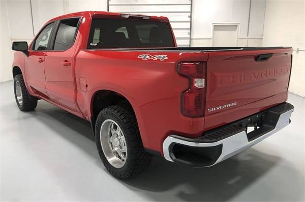 2019 Chevrolet Silverado 1500 LT with - cars & trucks - by dealer -... for sale in Wapakoneta, OH – photo 8