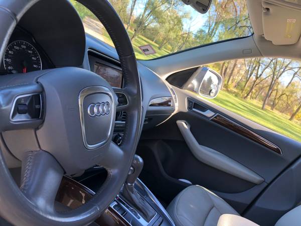 2011 Audi Q5 102,721 miles - cars & trucks - by dealer - vehicle... for sale in Downers Grove, IL – photo 3