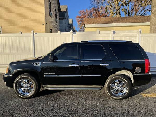 2007 Cadillac Escalade LUXURY - - by dealer - vehicle for sale in Paterson, NJ – photo 4