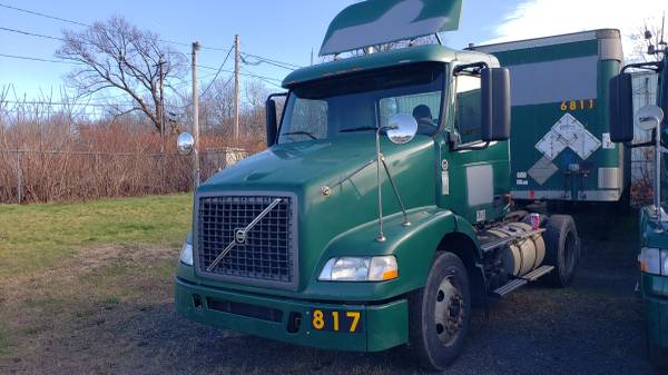 Volvo Tractor Sale - cars & trucks - by dealer - vehicle automotive... for sale in Scranton, MD – photo 2