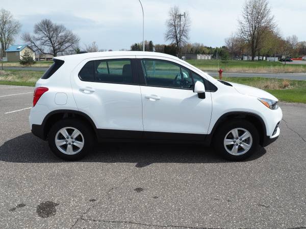 2017 Chevrolet Chevy Trax LS - - by dealer - vehicle for sale in Hastings, MN – photo 3