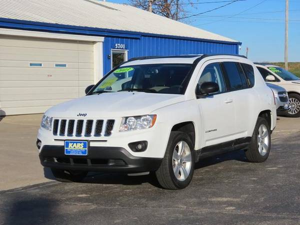 2013 Jeep Compass LATITUDE 4WD - cars & trucks - by dealer - vehicle... for sale in Pleasant Hill, IA – photo 2