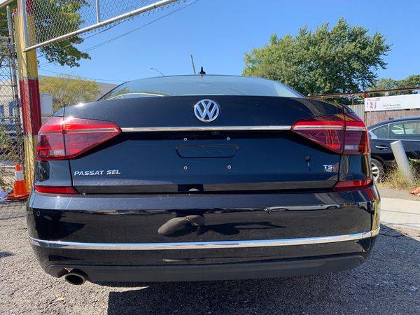 2017 Volkswagen Passat 4dr Sdn 1.8T Auto SEL Premium for sale in NEW YORK, NY – photo 8