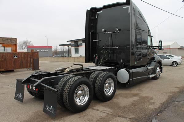 2015 KENWORTH T680 DOUBLE BUNK NEW TIRES AUTOMATIC NAV 455 HP PACCAR... for sale in WINDOM, ND – photo 4
