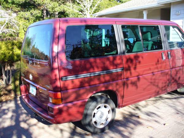 Eurovan MV, 2000 -Exceptional - cars & trucks - by owner - vehicle... for sale in Westlake, OR – photo 3