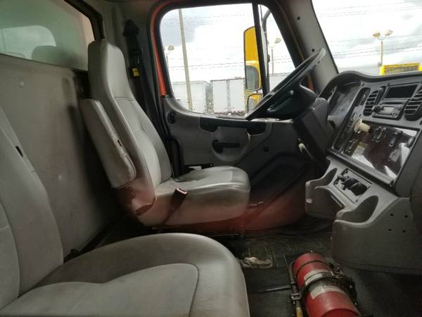 2012 Freightliner M2-106 Box Truck for sale in Plant City, FL – photo 4