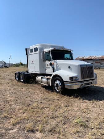 2006 and 2005 International 9400 Semi Trucks for sale in Wickett, TX – photo 4
