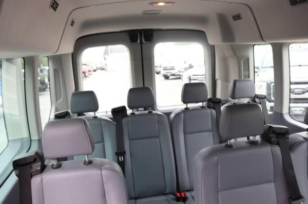 2015 Ford Transit 350 Wagon Med. Roof XLT w/Sliding Pass. 148in WB for sale in Plaistow, NH – photo 18
