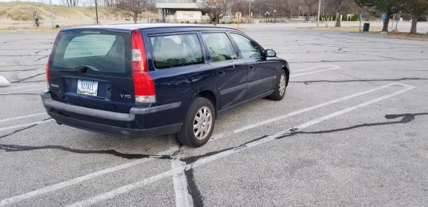 2001 Volvo V70 - cars & trucks - by owner - vehicle automotive sale for sale in Michigan City, IL – photo 3