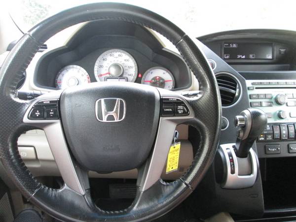 2011 Honda Pilot EX-L 4WD 8 passenger - - by dealer for sale in Rogersville, MO – photo 11