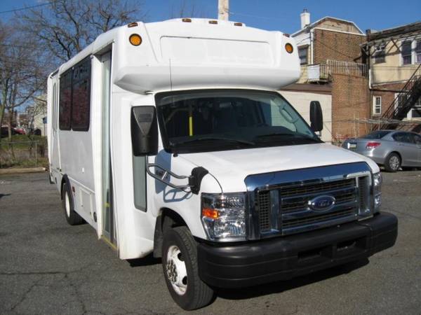 2016 Ford Econoline E450 - Special Vehicle Offer! for sale in Prospect Park, PA – photo 4
