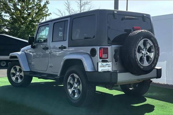 2018 Jeep Wrangler Unlimited JK 4WD Sahara 4x4 SUV - cars & trucks -... for sale in Bend, OR – photo 10