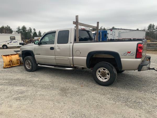 2005 CHEVY SILVERADO 2500HD 4x4 WITH FISHER MINUTE MOUNT PLOW - cars... for sale in Salisbury, MA – photo 4