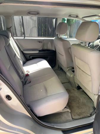 2005 Toyota Highlander - cars & trucks - by owner - vehicle... for sale in Santa Rosa, CA – photo 10