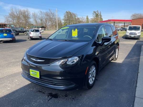2018 Chrysler Pacifica LX - - by dealer - vehicle for sale in Owatonna, MN – photo 5