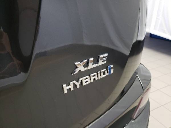 2018 Toyota RAV4 Hybrid AWD 4D Sport Utility/SUV XLE - cars & for sale in Dubuque, IA – photo 12