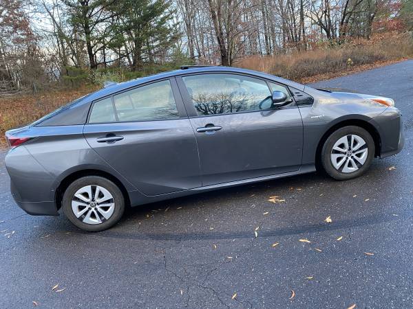 2018 Toyota Prius Four - cars & trucks - by owner - vehicle... for sale in Riverton, NJ – photo 7