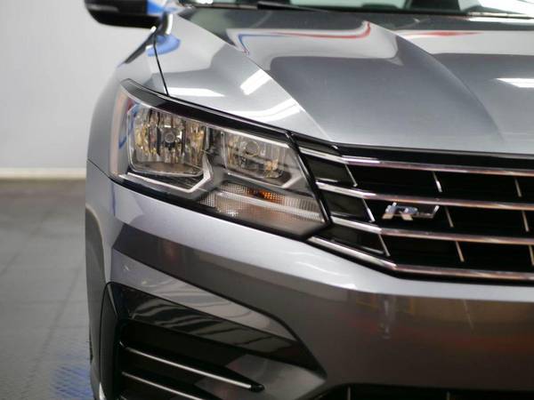 2017 Volkswagen Passat CLEAN CARFAX, R-LINE, MONSTER MATS, ALARM for sale in Massapequa, NY – photo 11