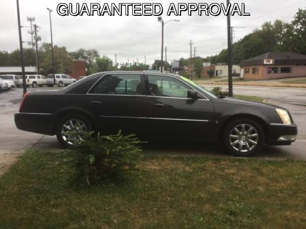 2008 Cadillac DTS 4dr Sdn WE GUARANTEE CREDIT APPROVAL! - cars &... for sale in Des Moines, IA – photo 5