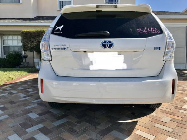 2012 Toyota Prius V wagon for sale by original owner - cars & trucks... for sale in New Port Richey , FL – photo 3