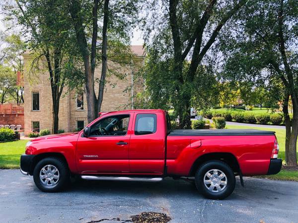 2009 Toyota Tacoma 105.000 miles. No Rust! - cars & trucks - by... for sale in Lake Zurich, IL – photo 4