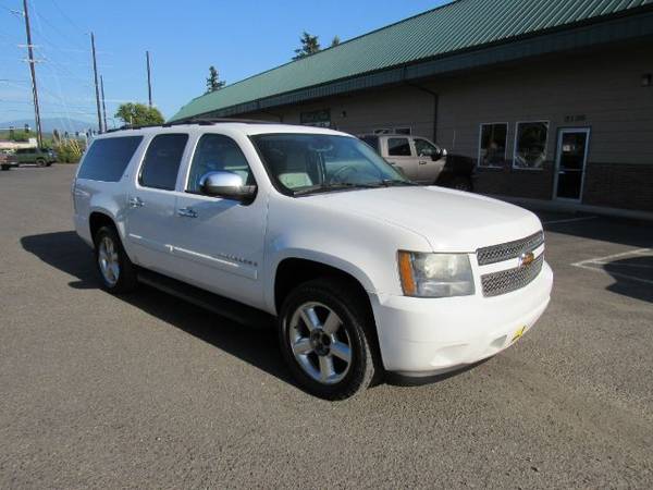2007 Chevrolet Suburban LTZ 1500 4WD LUXURY FAMILY HAULER! HUGE... for sale in WASHOUGAL, OR – photo 3
