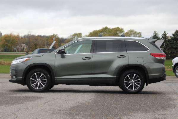 2017 TOYOTA HIGHLANDER SUV - - by dealer - vehicle for sale in Middlebury, VT – photo 8