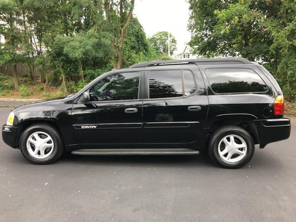 GMC Envoy - cars & trucks - by owner - vehicle automotive sale for sale in Norwalk, CT – photo 4