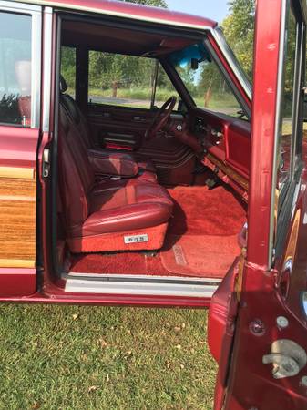 1985 Jeep Grand Waggoneer For Sale - cars & trucks - by owner -... for sale in Flandreau, SD – photo 6