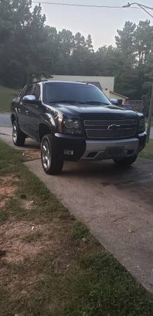 Chevy Avalanche 2008 Z71 - cars & trucks - by owner - vehicle... for sale in Little Rock, AR – photo 9