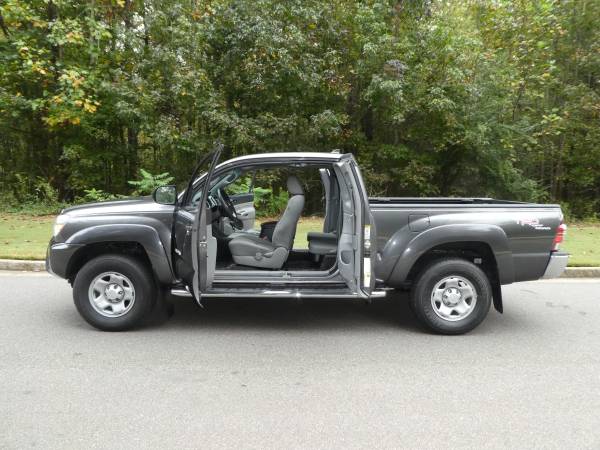 2014 Toyota Tacoma 4dr Access Cab 1 Owner - cars & trucks - by owner... for sale in Chattanooga, TN – photo 5
