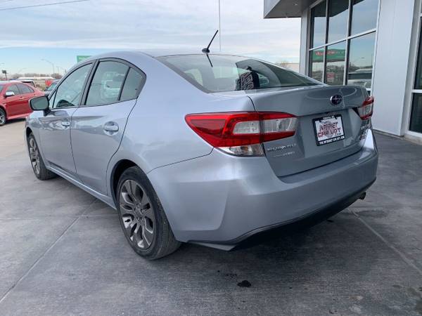 2018 Subaru Impreza 2 0i 4-door CVT Ice Silver for sale in Omaha, NE – photo 5