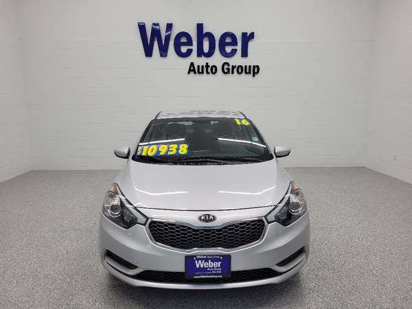 2016 Kia Forte LX- Well Maintained! - cars & trucks - by dealer -... for sale in Silvis, IA – photo 3