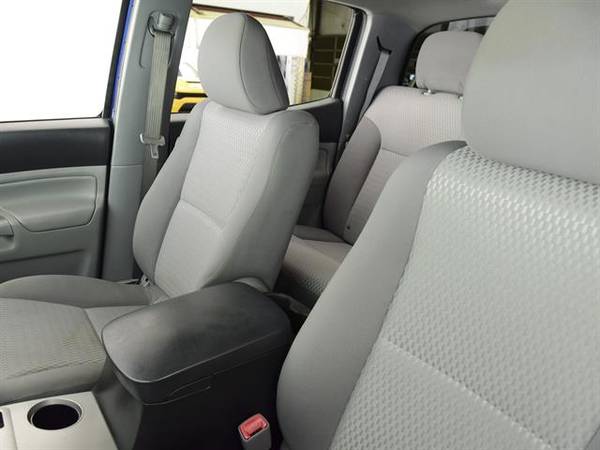 2015 Toyota Tacoma Double Cab Pickup 4D 5 ft pickup Blue - FINANCE for sale in Arlington, District Of Columbia – photo 5